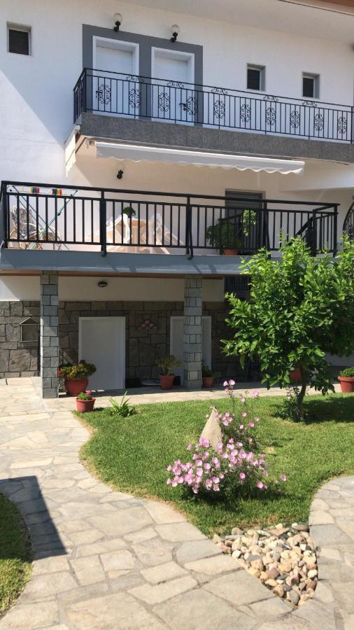 Hotel Savvas House Néos Marmarás Exterior foto